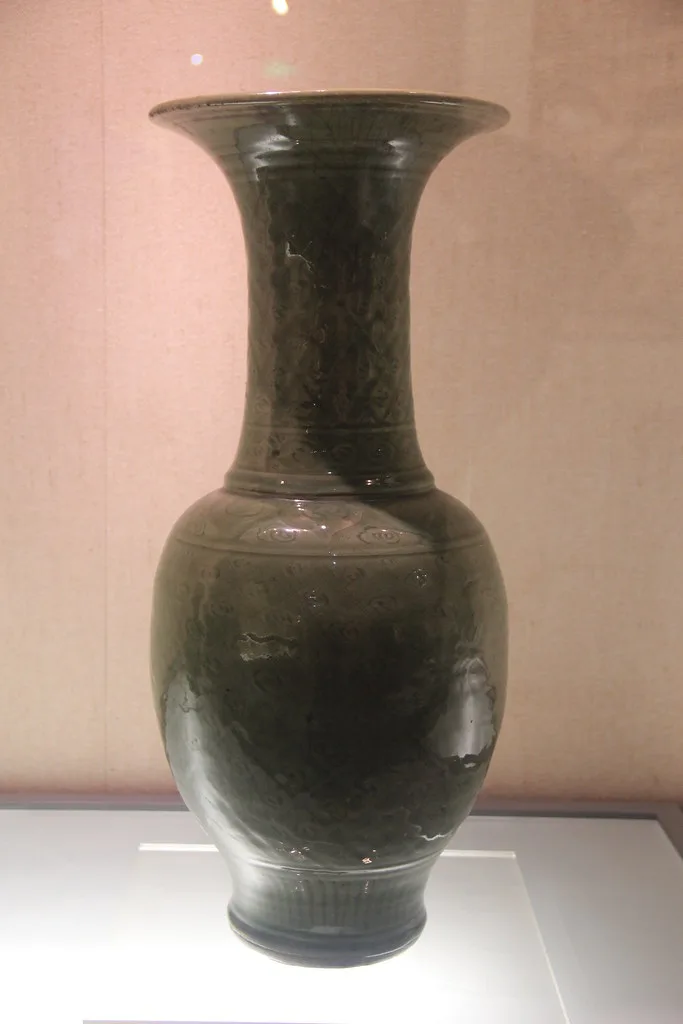 Ming Dynasty Longquan Kiln Pottery